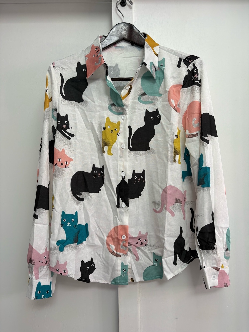 Kitty Cat Print Button-Up Shirt - Multicolor - Feline Fine 🐈‍⬛🩵